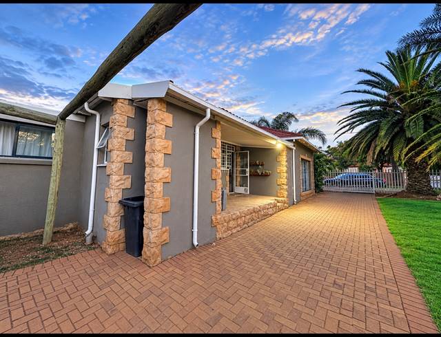 3 BEDROOM HOUSE FOR SALE IN BRAKPAN CENTRAL